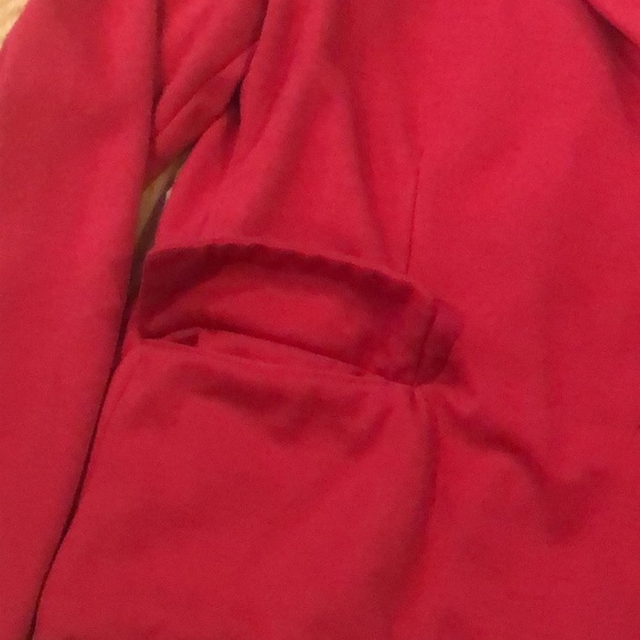 Red work blazer. - Picture 2 of 5